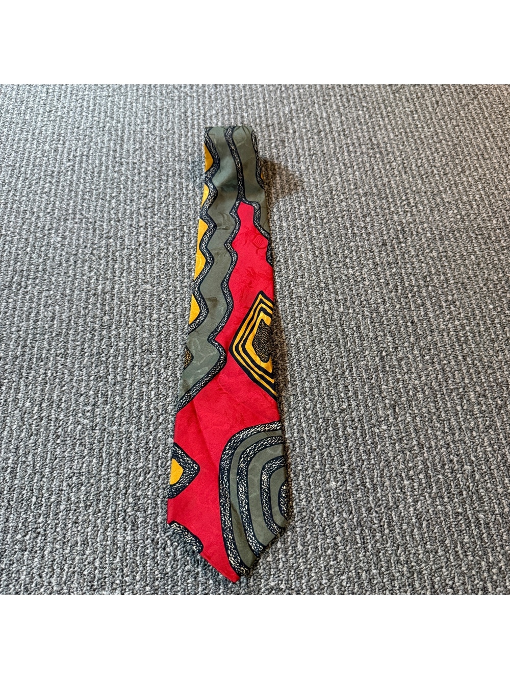 Bugatti Silk Tie with Abstract Multicolor Pattern Art Deco